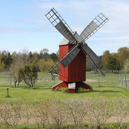 Granbergs Gaesthus Och Gaesthem * Eckero