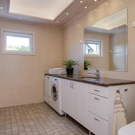 Granbergs Gaesthus Och Gaesthem *