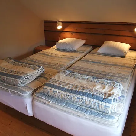 Granbergs Gaesthus بيت ضيافة إكيرو