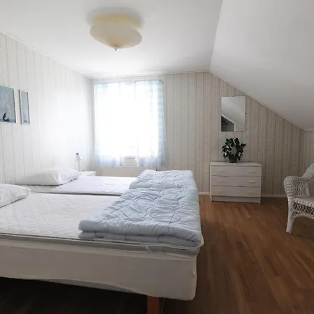 Gasthuis Granbergs Gaesthus Och Gaesthem *